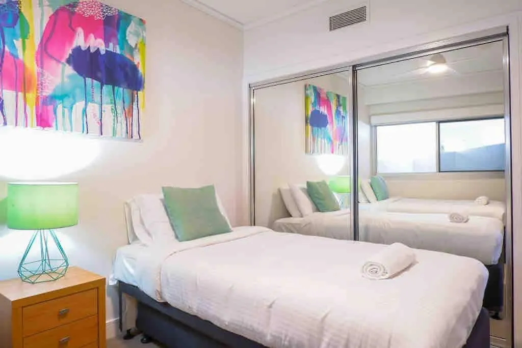 Apartment Ferienwohnung Waterfront Elegance With Pool & Jetty Access Buddina Australien
