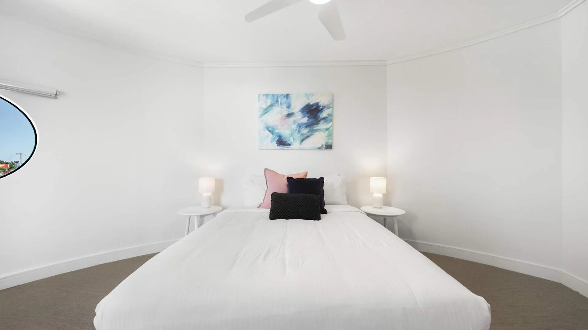 Ferienwohnung Waterfront Elegance With Pool & Jetty Access Buddina Apartment