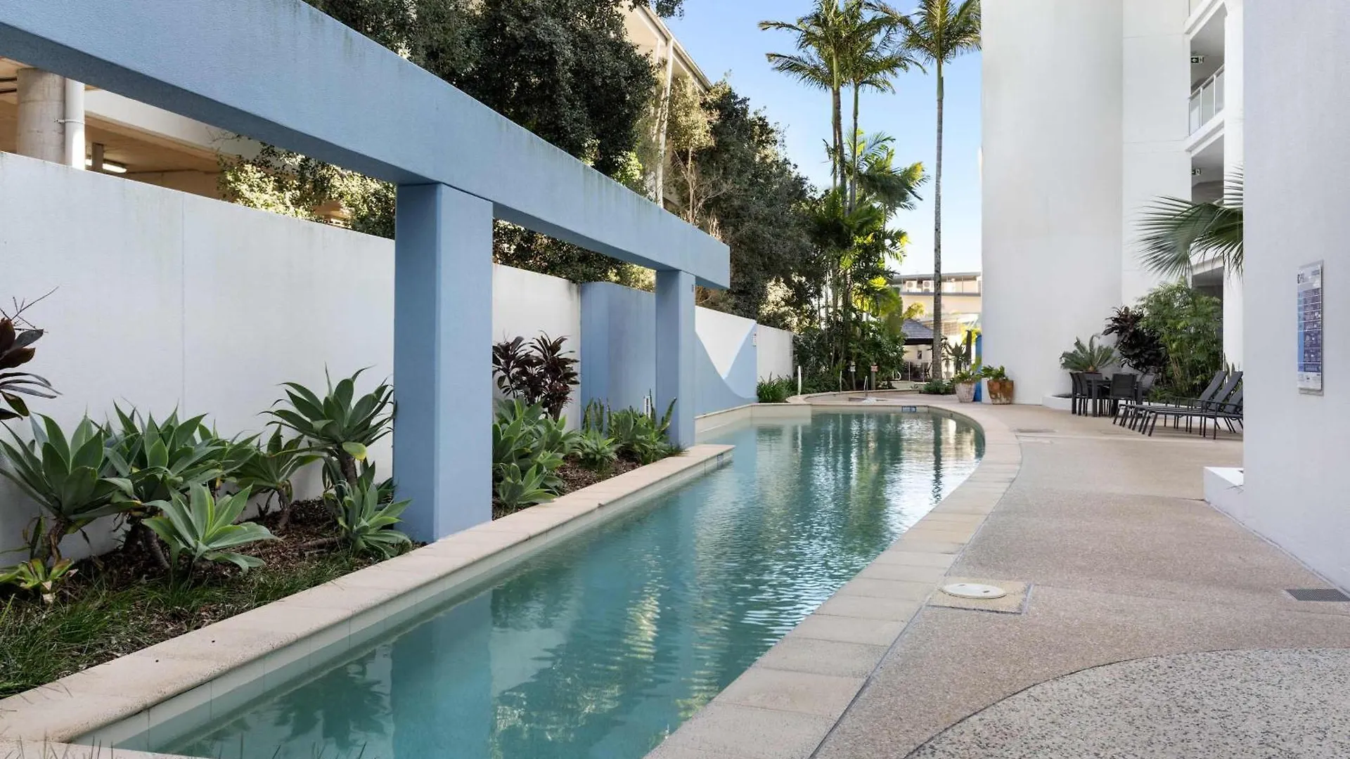 Ferienwohnung Waterfront Elegance With Pool & Jetty Access Buddina