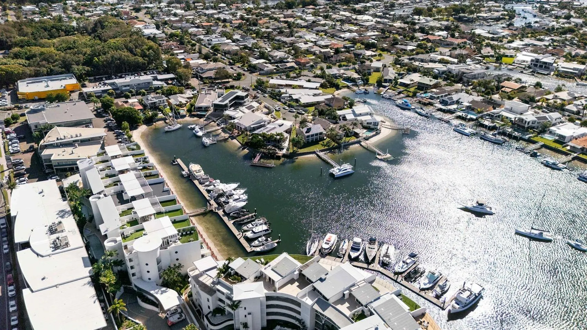 Ferienwohnung Waterfront Elegance With Pool & Jetty Access Buddina
